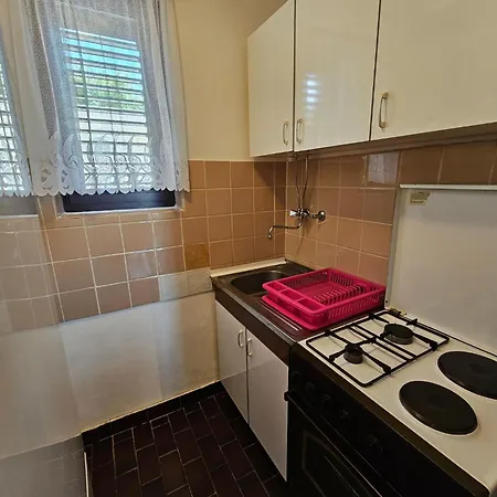 Apartamento Auf Zwei Etagen Mit Terrasse Und Balkon By Interhome Klenovica